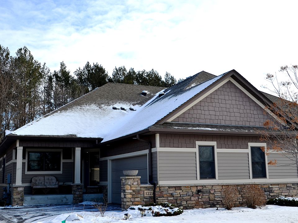 1st image of 1227 Holly Ave N