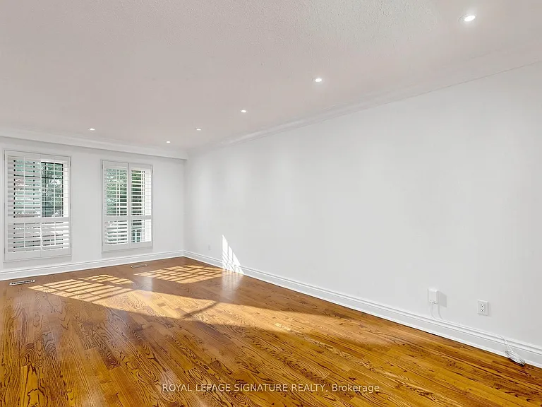 164 Banbury Rd — Photo 10