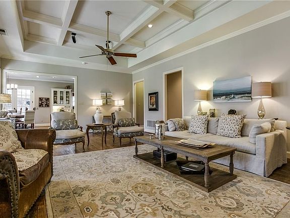5th image of 6311 Club Lake Ct