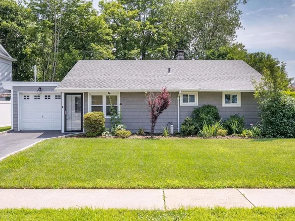 53 W Millpage Drive, Bethpage, NY 11714