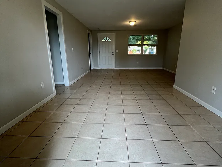 869 E Steed Dr — Photo 10