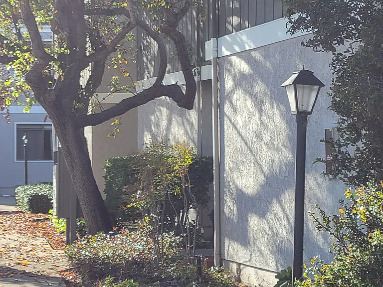 1533 El Tigre Ct — Photo 2