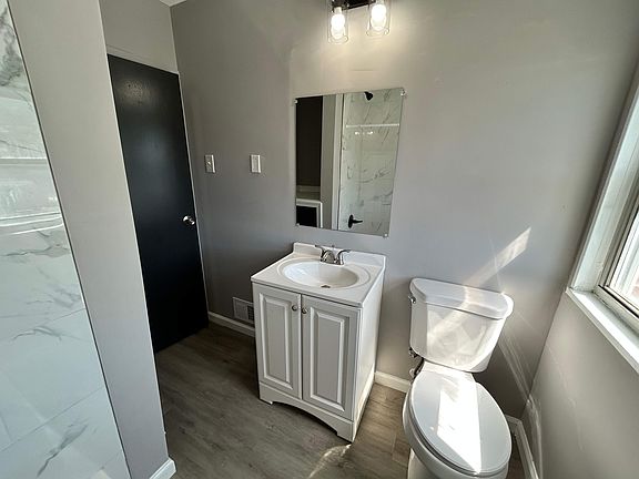 5th image of 7842 Lockwood Rd