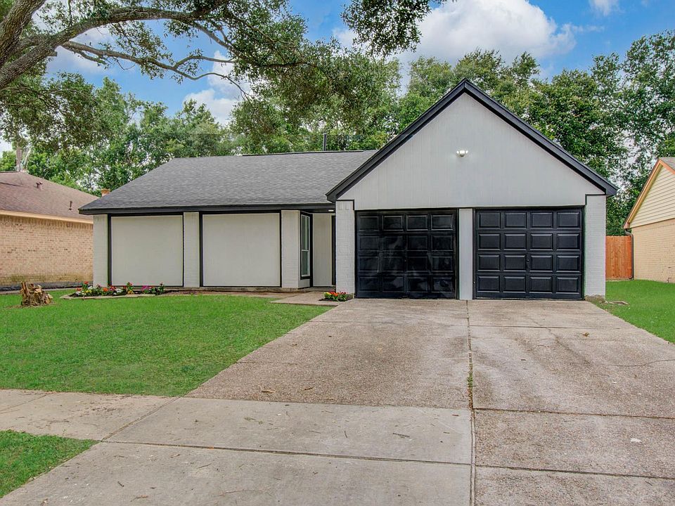 1st image of 24127 Spring Towne Dr