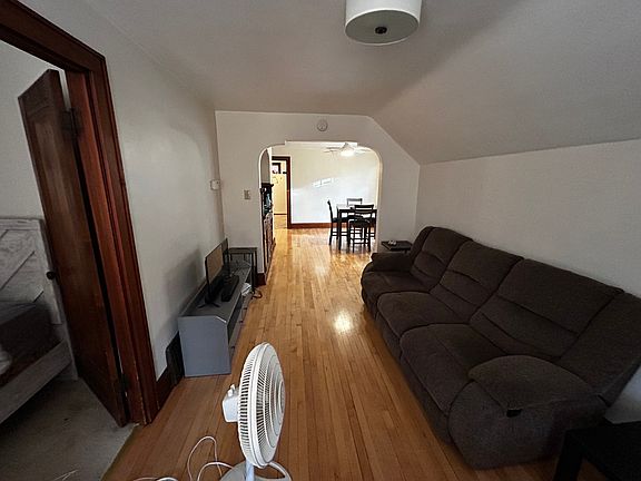 4th image of 3516 E Armour Ave #B