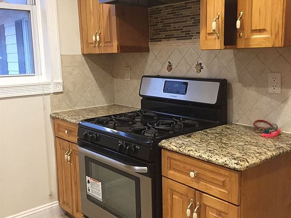 9285E428-615D-490A-A932-FF8AF5D3F9BB