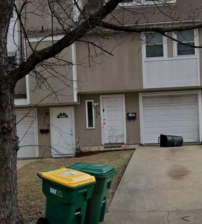 1st image of 2819 Eaton St