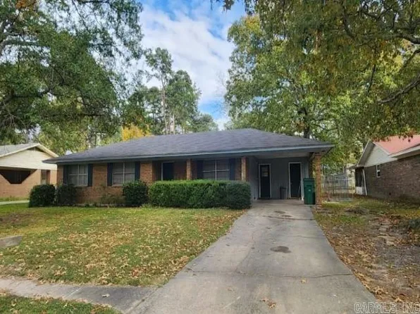 705 Nancy St, White Hall, AR 71602