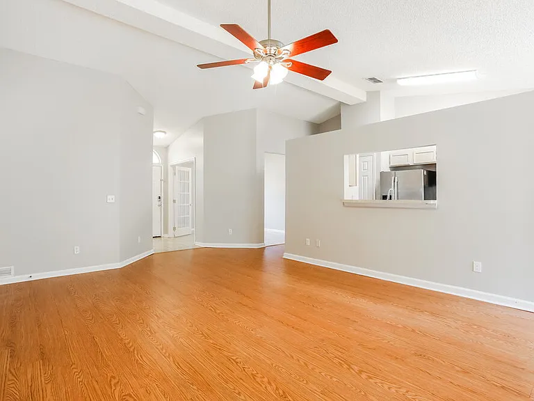 1903 Suwannee River Dr — Photo 6