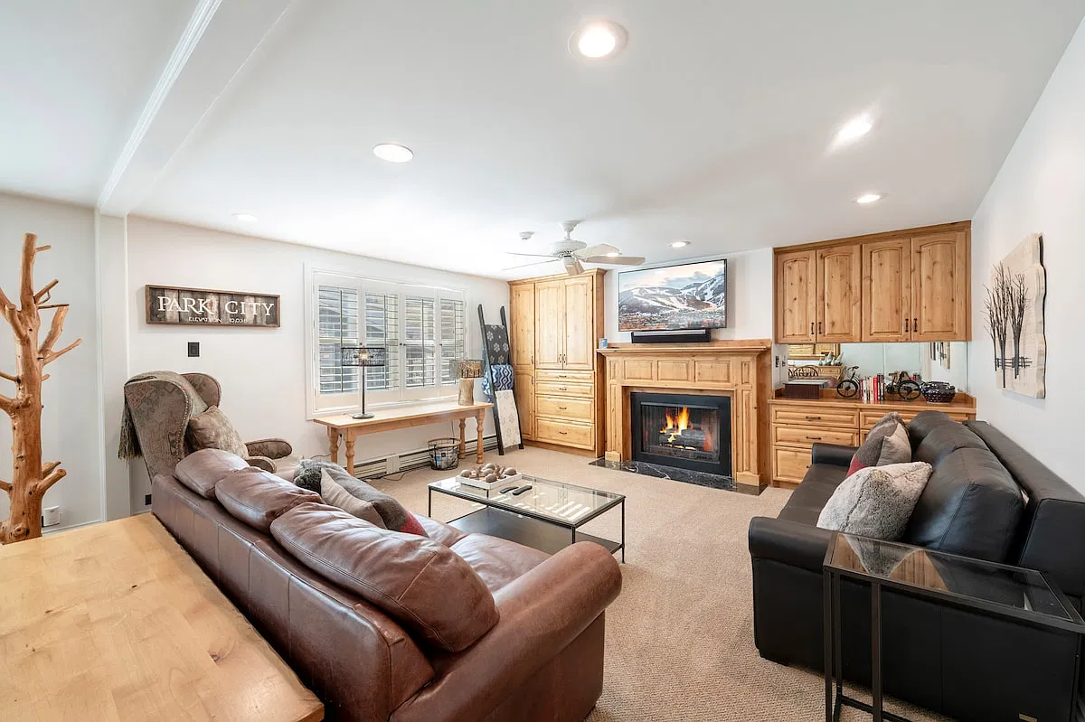 2 bed, 1500 sqft, $4,000 — Photo 1