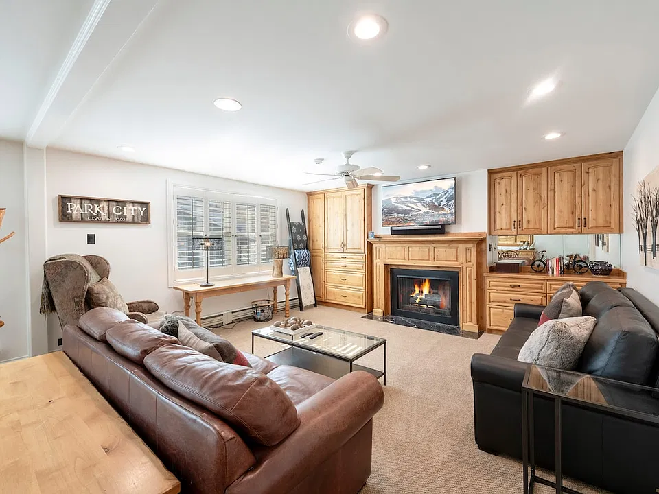 1355 Lowell Ave #5034