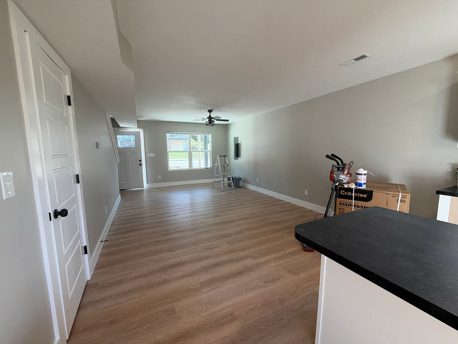 2 bed, 2.5 bath, 1150 sqft, $1,500 — Photo 2