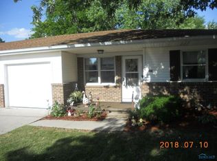 718 3rd St, Wauseon, OH 43567