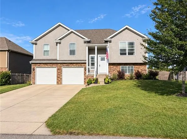 19224 Tomahawk Ln, Saint Joseph, MO 64505