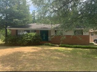 1802 Granvue Dr, Stuttgart, AR 72160