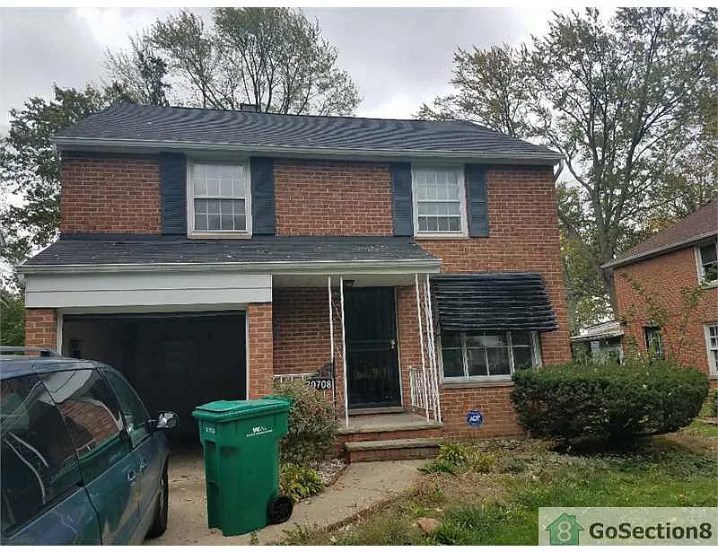 20708 Kenyon Dr photo 1