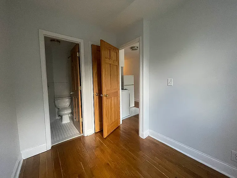 39 Christopher St #1B — Photo 4
