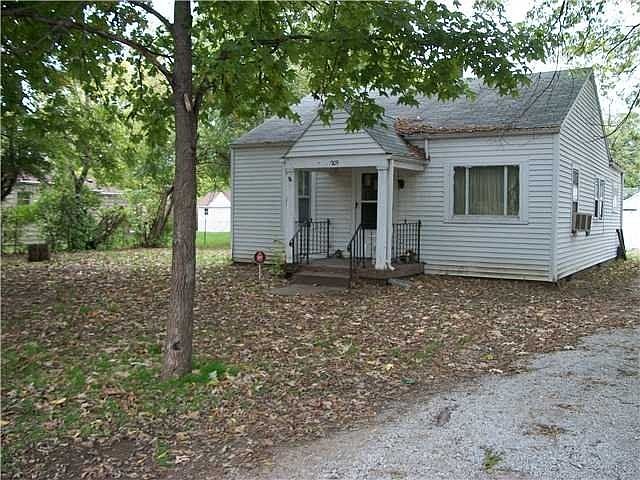 For Sale: 1509 S Goodlet Ave, Indianapolis, Indiana 46241