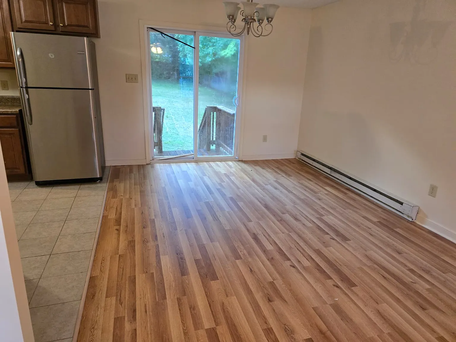3 bed, 1.5 bath, 1056 sqft, $1,800 — Photo 4