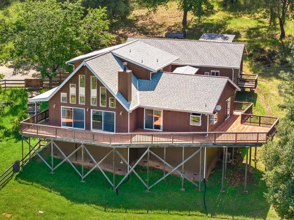 21523 Full Moon Ct, Grass Valley, CA 95949