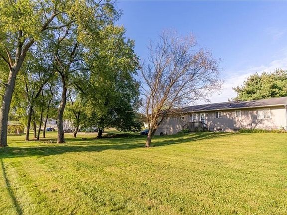 5th image of 502 Perry Dr NW