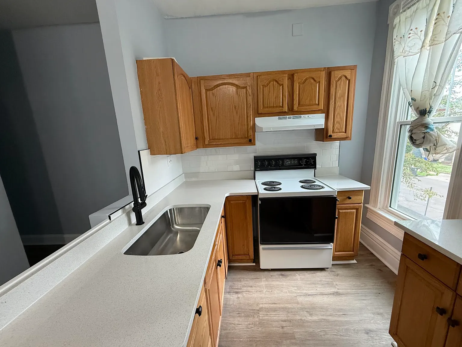 359 Maria Avenue - 1 — Photo 2