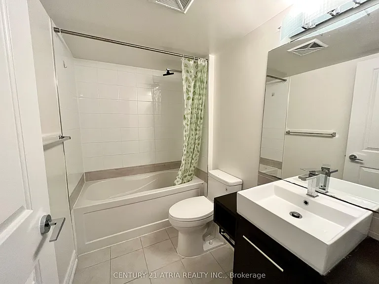 25 Town Centre Ct #1906 — Photo 9