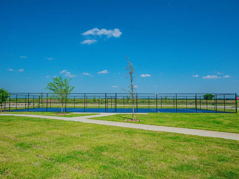 5809 Sandown Dr — Photo 38