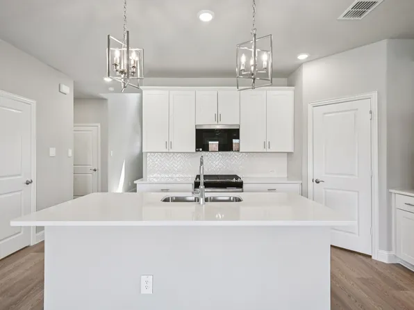 3201 Romero Plz, Fort Worth, TX 76179
