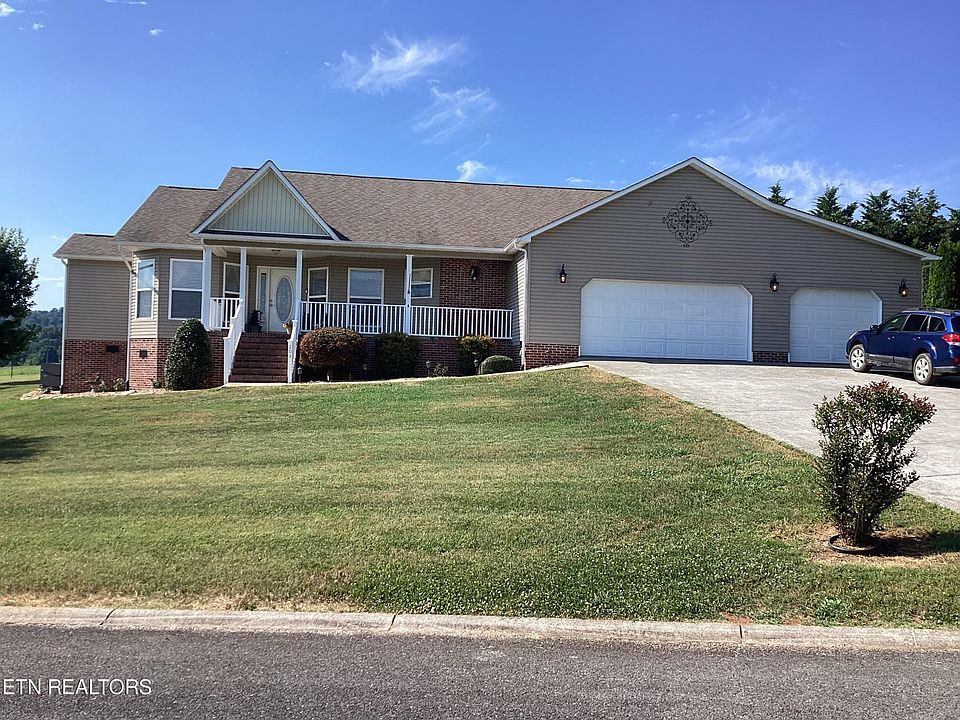 1st image of 204 Terry Ln