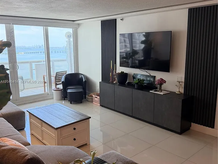 1717 N Bayshore Dr #A-2847 — Photo 29