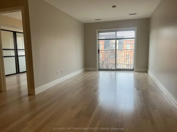 3069 Lakeshore Ave #301, Toronto, ON M5V 0K9