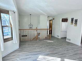 873 104th Ave NW, Coon Rapids, MN 55433