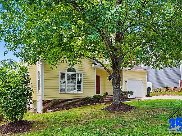 5524 Edgebury Rd — Photo 3