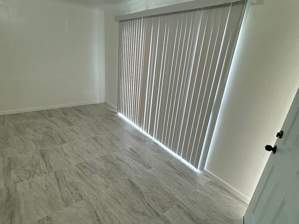 1st image of 1801 Brokaw Ave #1/2