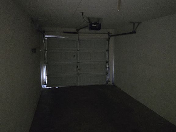 5th image of 736 S Skyline Way #B