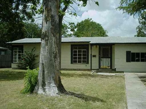 1st image of 1215 UPLAND DR