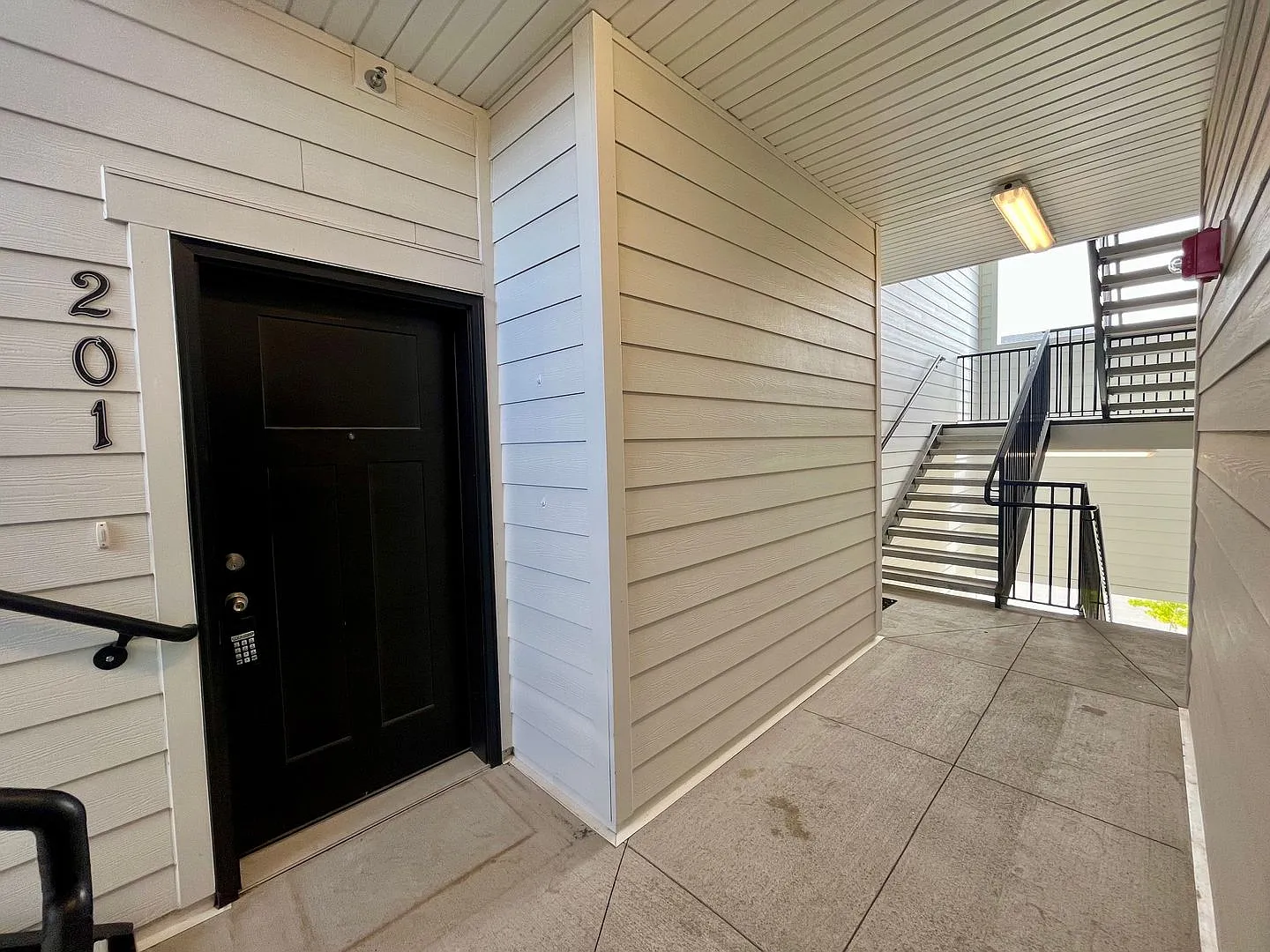 Lovely Condo Located In Saratoga Springs, UT — Photo 2