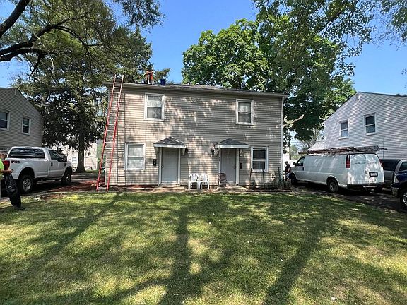 2nd image of 829-831 Valerie Ln