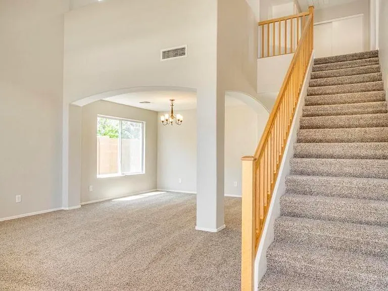 15340 W Laurel Ln — Photo 6