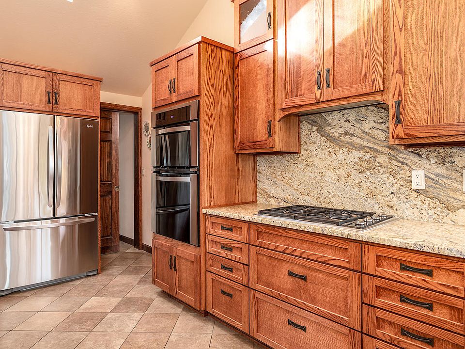 39 Scenic Dr Ashland OR Zillow