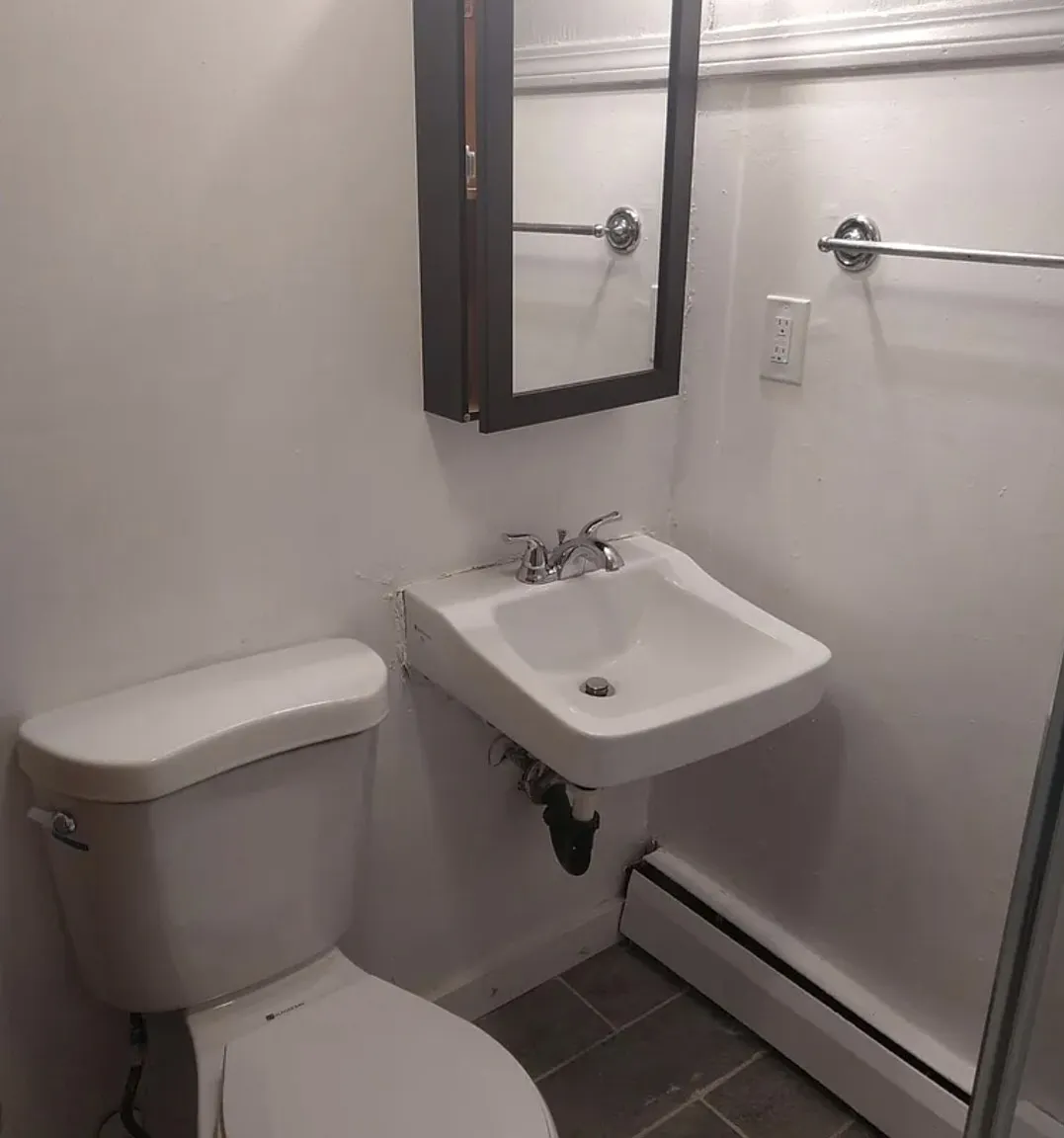 4 bed, 1000 sqft, $1,495 — Photo 4