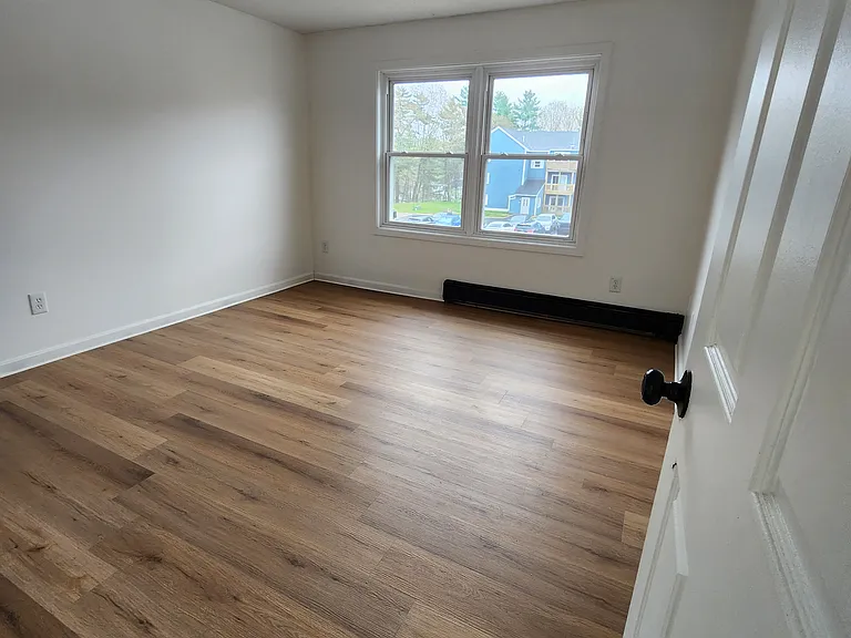 7-8 Irene St #4 — Photo 8