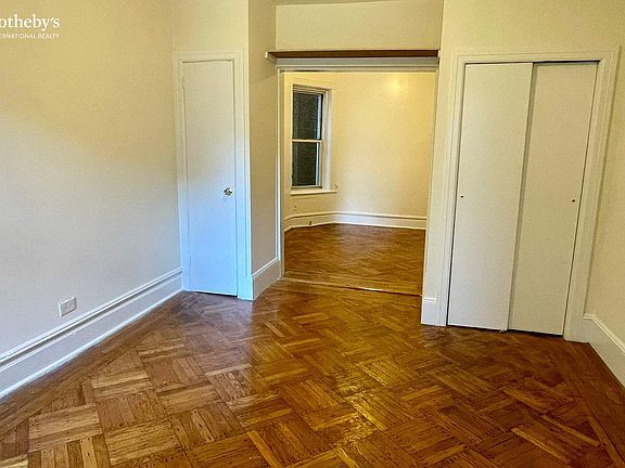 2nd image of 2270 Broadway APT 2A