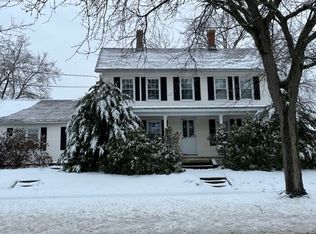 52 Elm St, Hatfield, MA 01038