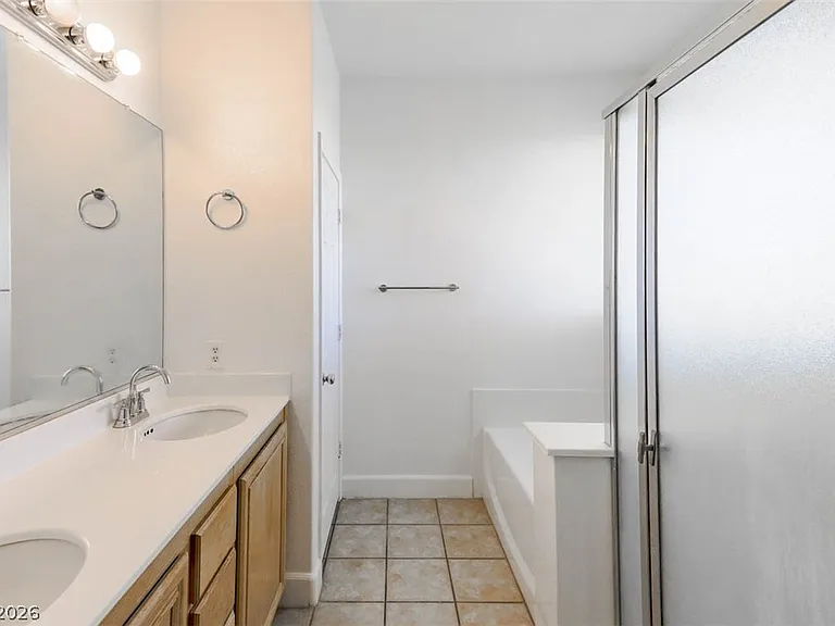 11057 Village Crest Ln — Photo 16