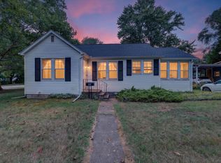 222 Jersey St, Plainwell, MI 49080