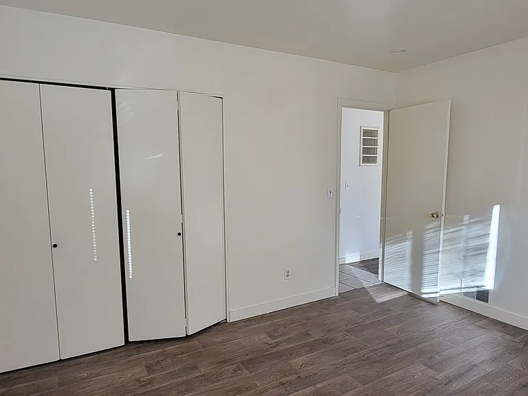 1754 S 440 W — Photo 24