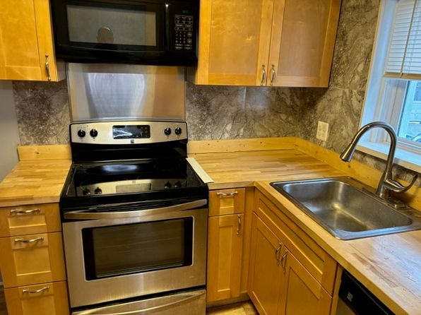 524X Patrick Henry Dr