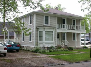 122 N Lincoln St, Batavia, IL 60510